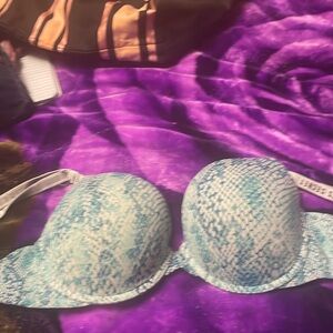 Victoria Secret bra